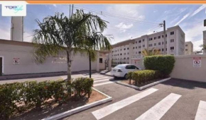 Apartamento com AR Condicionado, Condomínio aconchegante com piscina 2 Qts